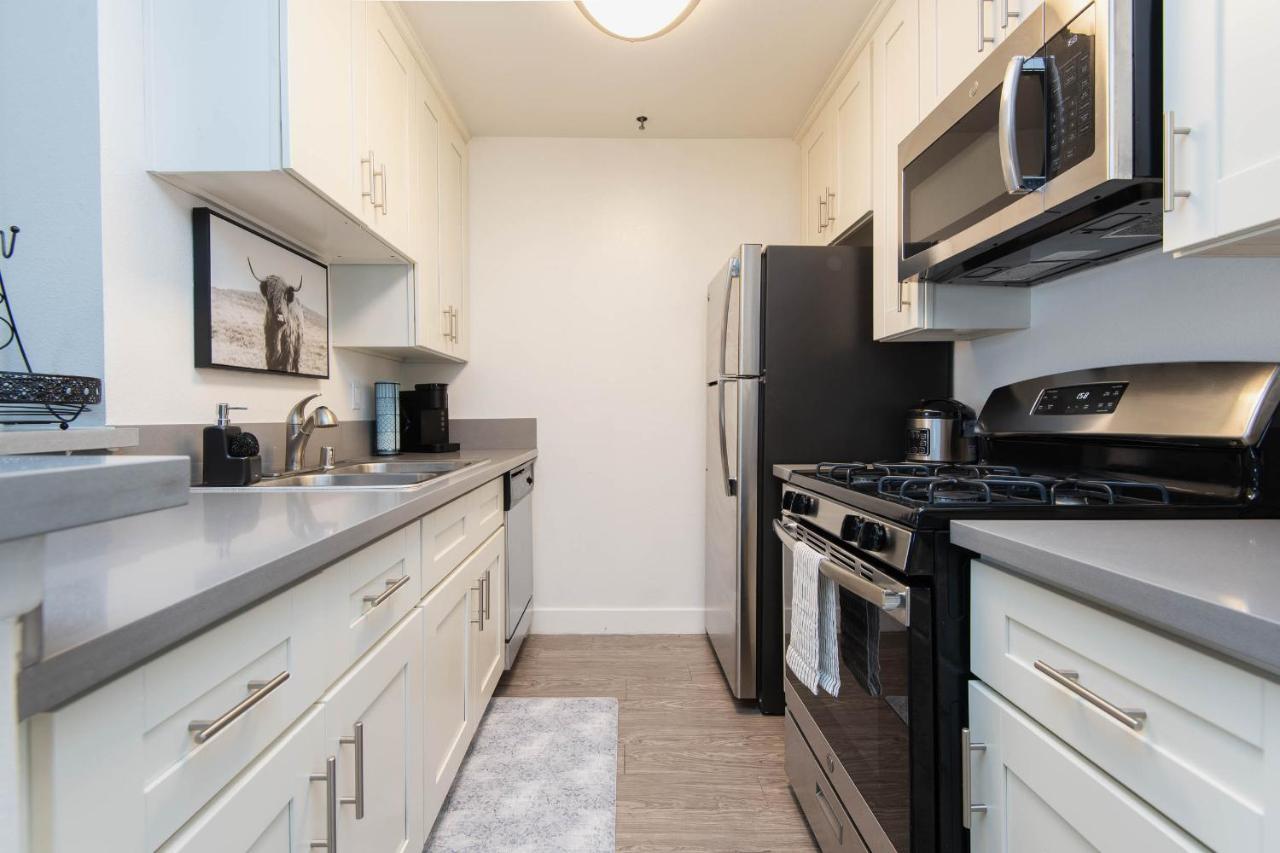 Luxury One Bedroom Apartments Free Parking&Pool Los Angeles Buitenkant foto