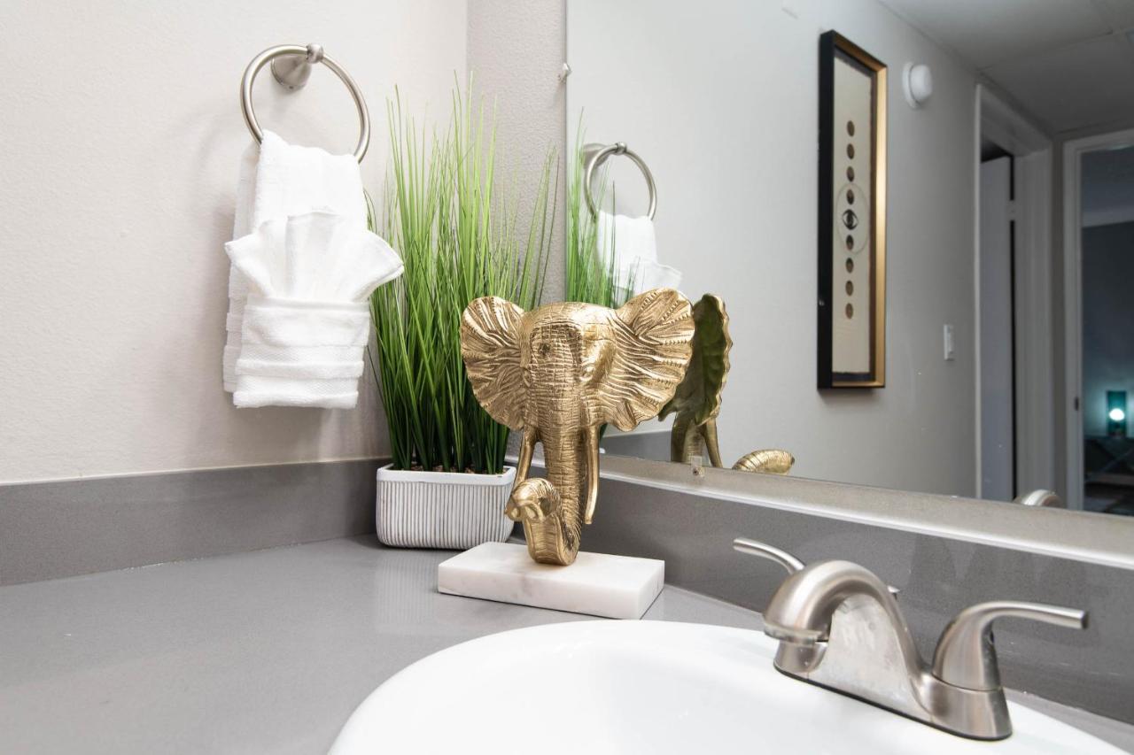 Luxury One Bedroom Apartments Free Parking&Pool Los Angeles Buitenkant foto
